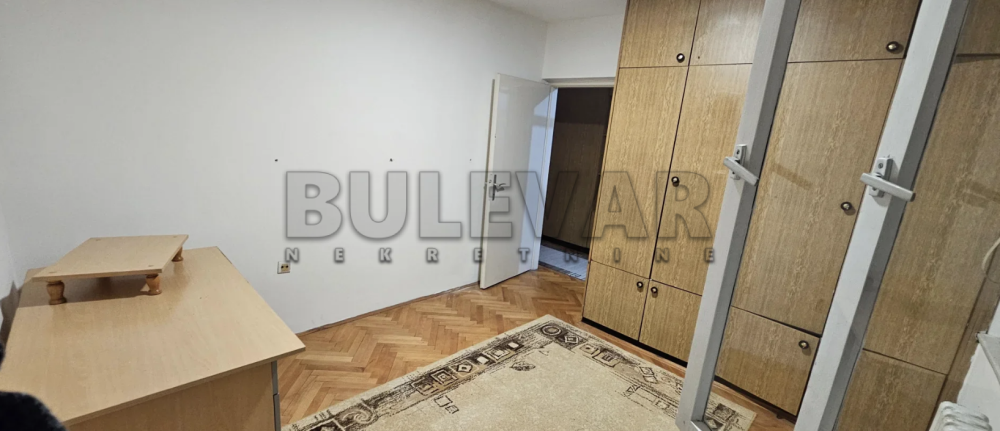 Slika 8 - Stevana Sremca, Trosoban stan za izdavanje, 85m2, 320€