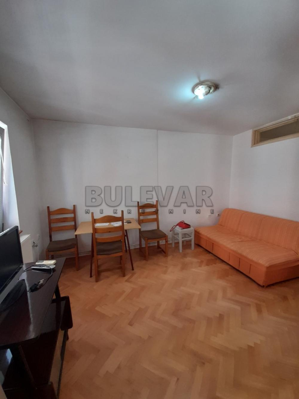 Glavna slika -Marije Bursać, Jednoiposoban stan za izdavanje, 32m2, 250€