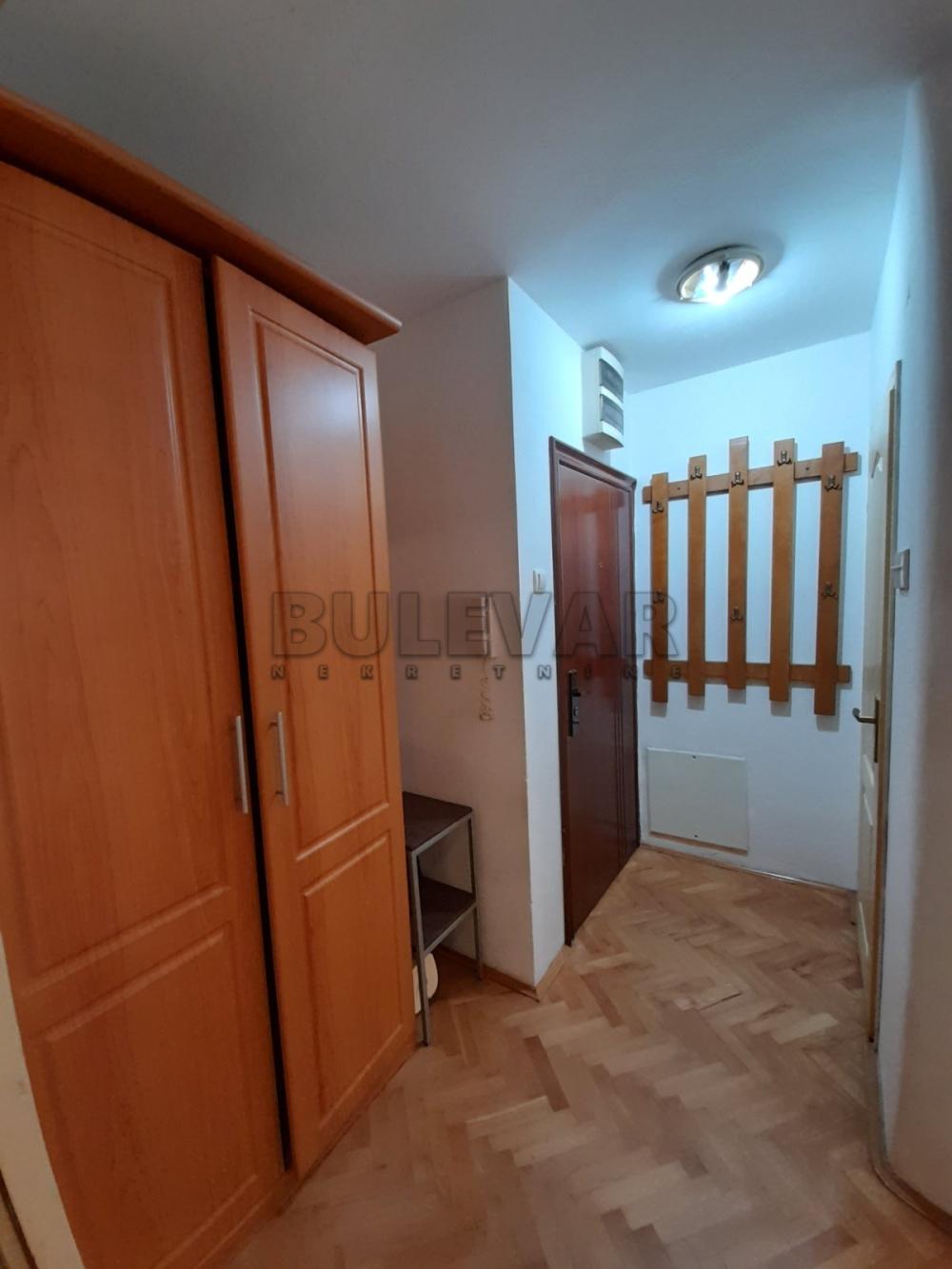 Slika 7 - Marije Bursać, Jednoiposoban stan za izdavanje, 32m2, 250€