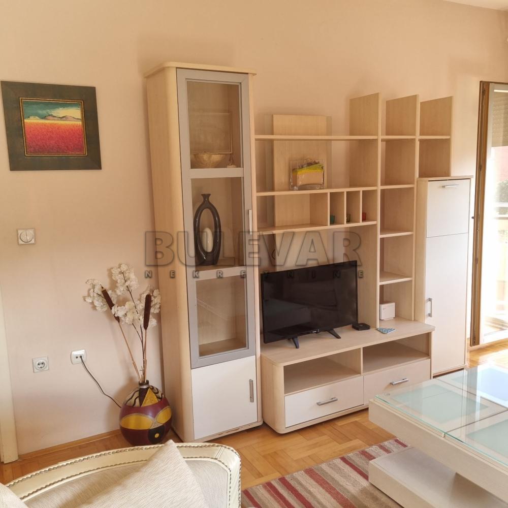 Glavna slika -Hajduk Stanka, Dvosoban stan za izdavanje, 61m2, 400€