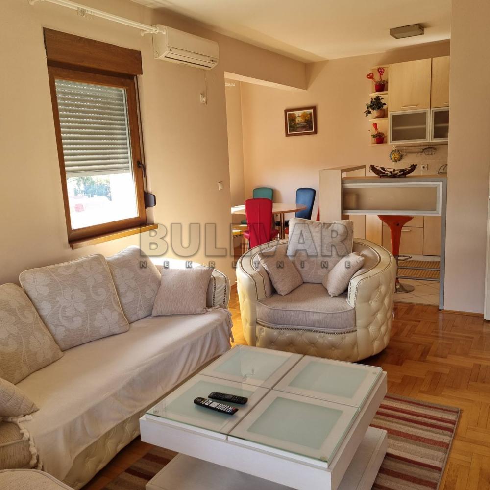 Slika 2 - Hajduk Stanka, Dvosoban stan za izdavanje, 61m2, 400€