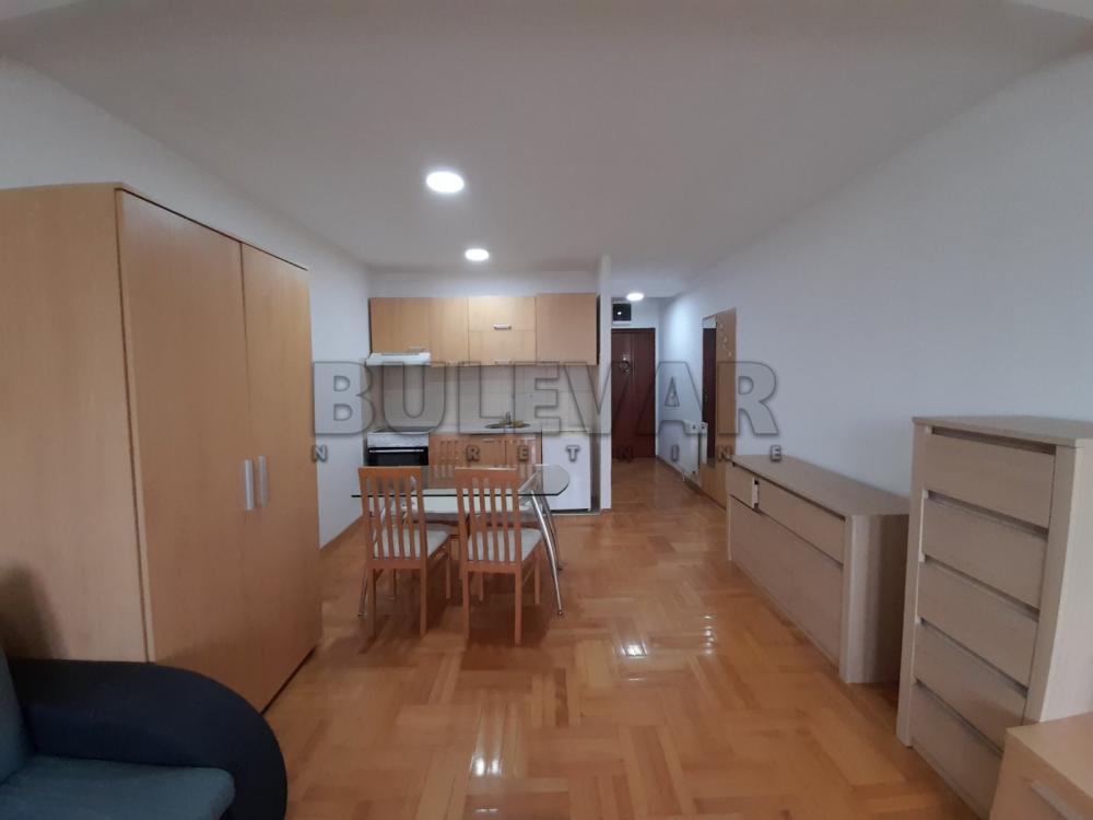 Slika 1 - Tome Rosandića,  Stan za izdavanje, 33m2, 290€