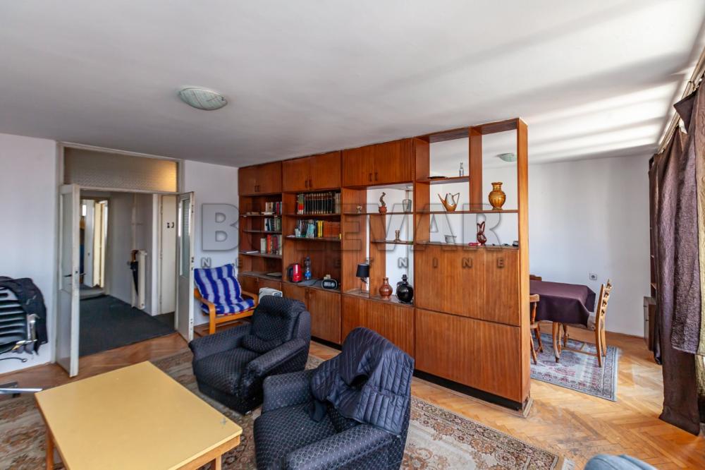 Slika 1 - Cara Dušana, Četvorosoban stan na prodaju, 98m2, 170.000€