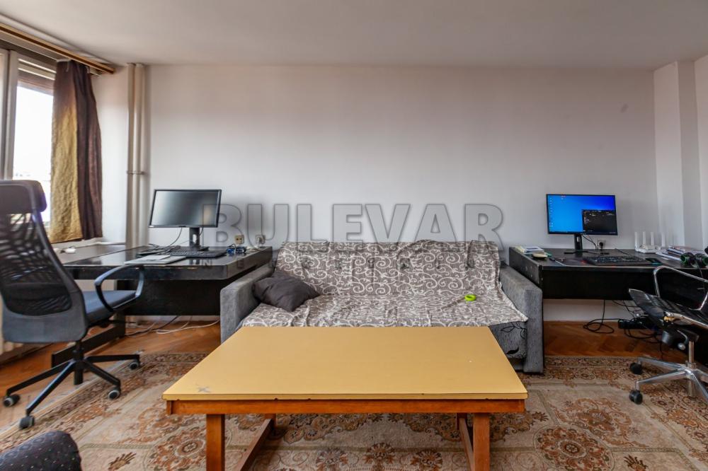 Slika 4 - Cara Dušana, Četvorosoban stan na prodaju, 98m2, 170.000€