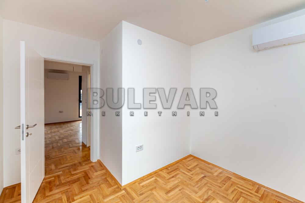 Slika 11 - Bore Vukmirovića, Dvoiposoban stan na prodaju, 53m2, 113.000€