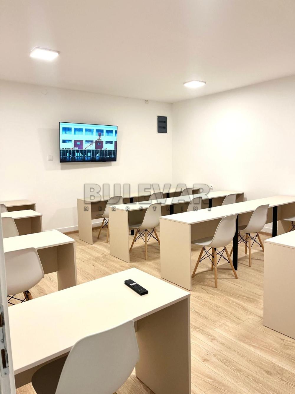 Slika 5 - Bulevar svetog cara, Četvorosoban stan na prodaju, 132m2, 118.800€