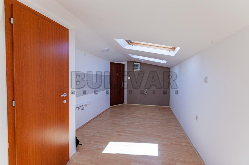 Glavna slika -Cara Dušana, Dvoiposoban stan na prodaju, 68m2, 119.700€