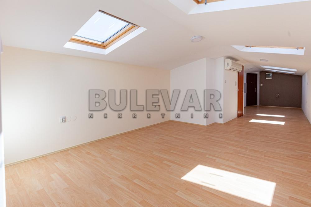 Slika 2 - Cara Dušana, Dvoiposoban stan na prodaju, 68m2, 119.700€