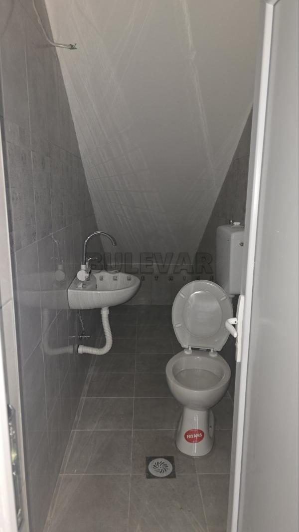 Slika 2 - Obilićev venac,  Lokal za izdavanje, 35m2, 350€
