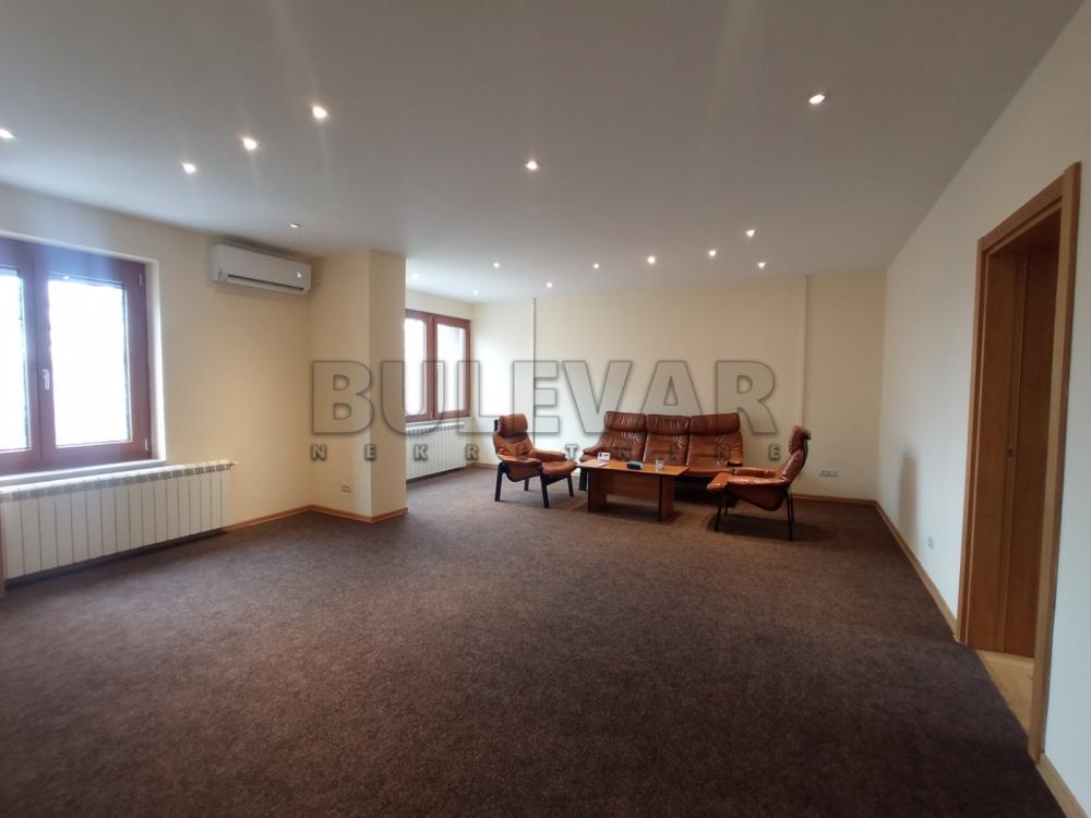 Glavna slika -Generala Milojka Lešjanina,  Lokal za izdavanje, 67m2, 550€