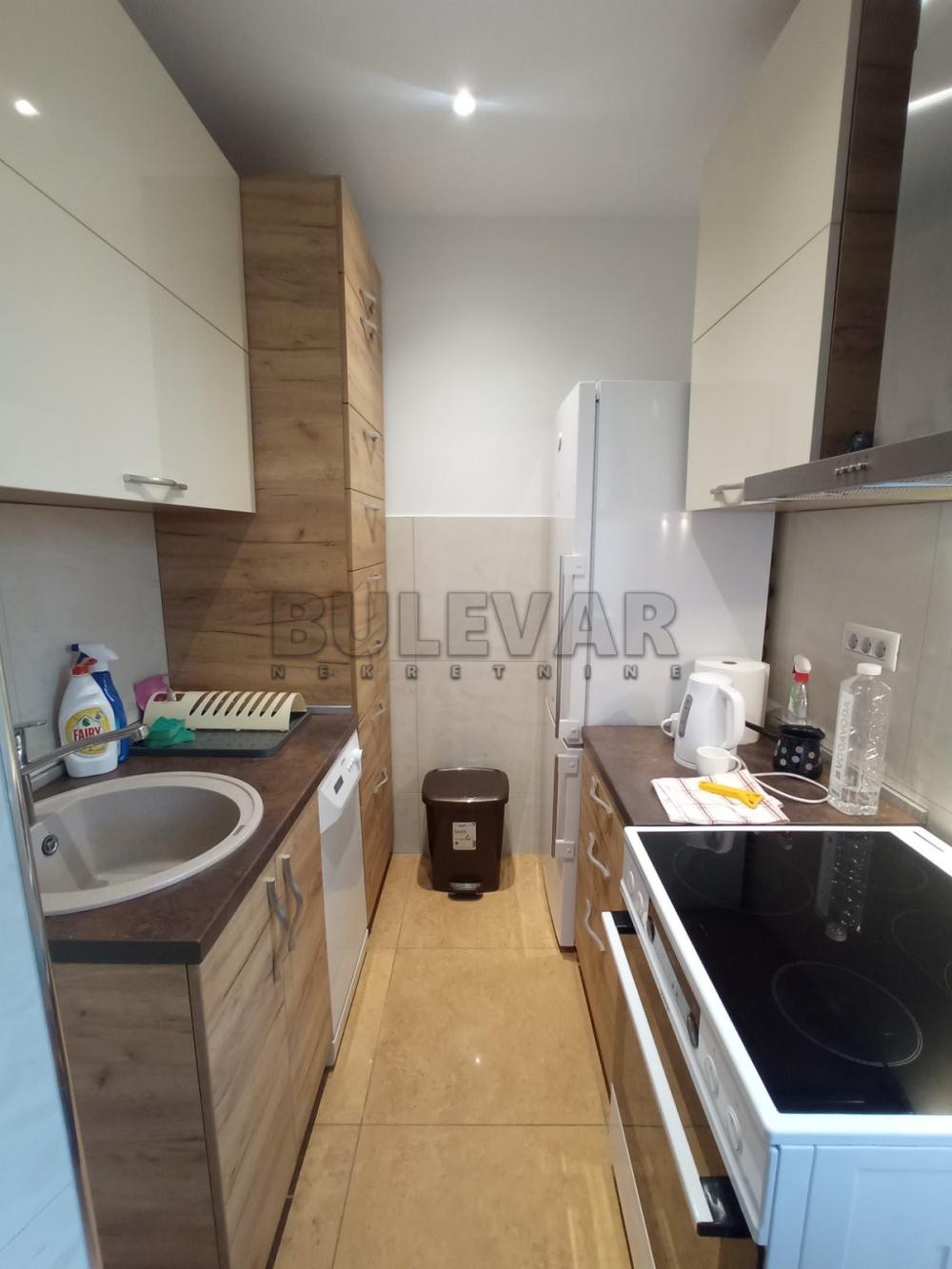 Slika 5 - Generala Milojka Lešjanina,  Lokal za izdavanje, 67m2, 550€