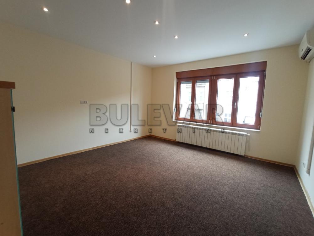 Slika 3 - Generala Milojka Lešjanina,  Lokal za izdavanje, 67m2, 550€