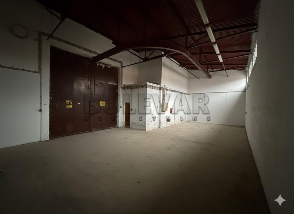 Slika 3 - Šumadijska,  Lokal za izdavanje, 500m2, 3.000€