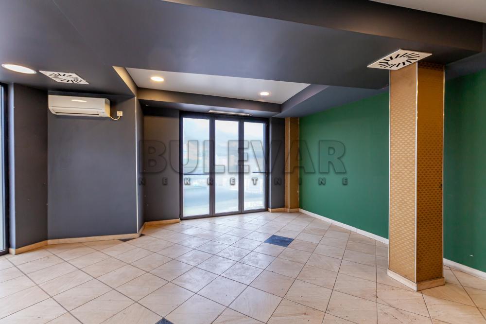 Slika 1 - Mokranjčeva,  Lokal na prodaju, 143m2, 262.000€