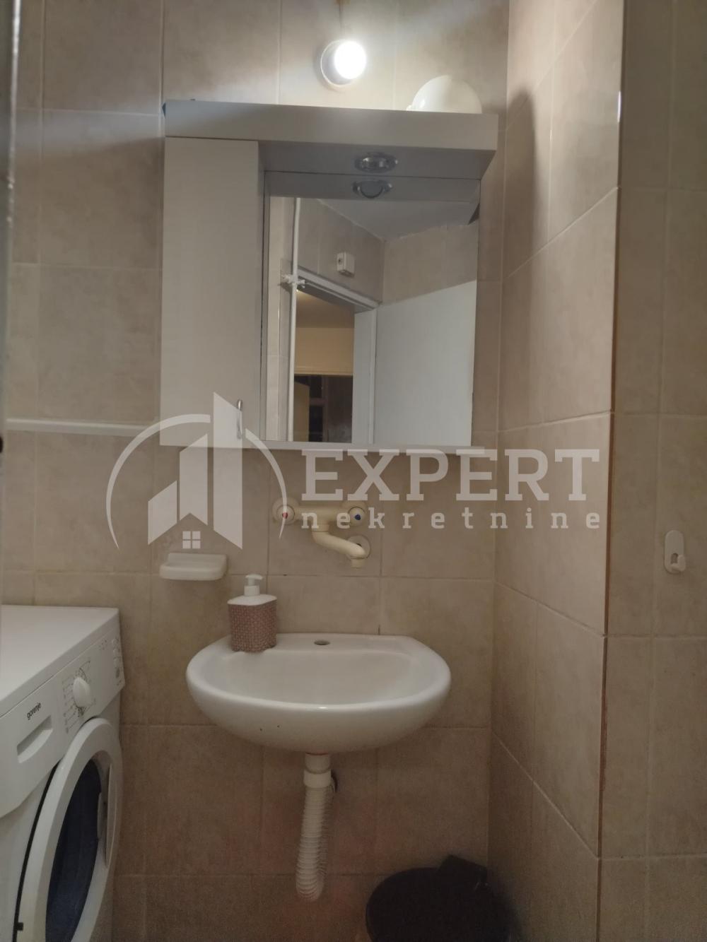 Slika 11 - Bulevar Nemanjića, Jednoiposoban stan za izdavanje, 40m2, 330€