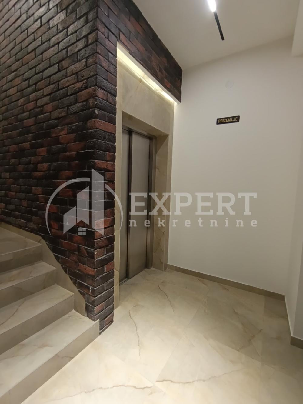 Slika 9 - Cara Dušana, Jednoiposoban stan za izdavanje, 33m2, 450€