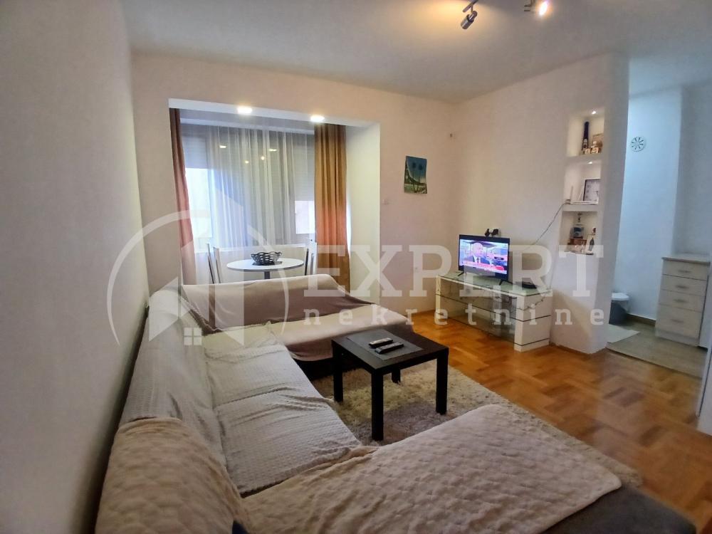 Glavna slika -Generala Milojka Lešjanina, Jednoiposoban stan za izdavanje, 50m2, 350€