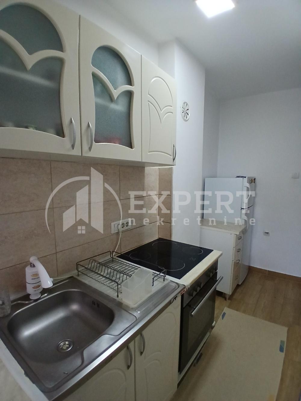 Slika 4 - Generala Milojka Lešjanina, Jednoiposoban stan za izdavanje, 50m2, 350€