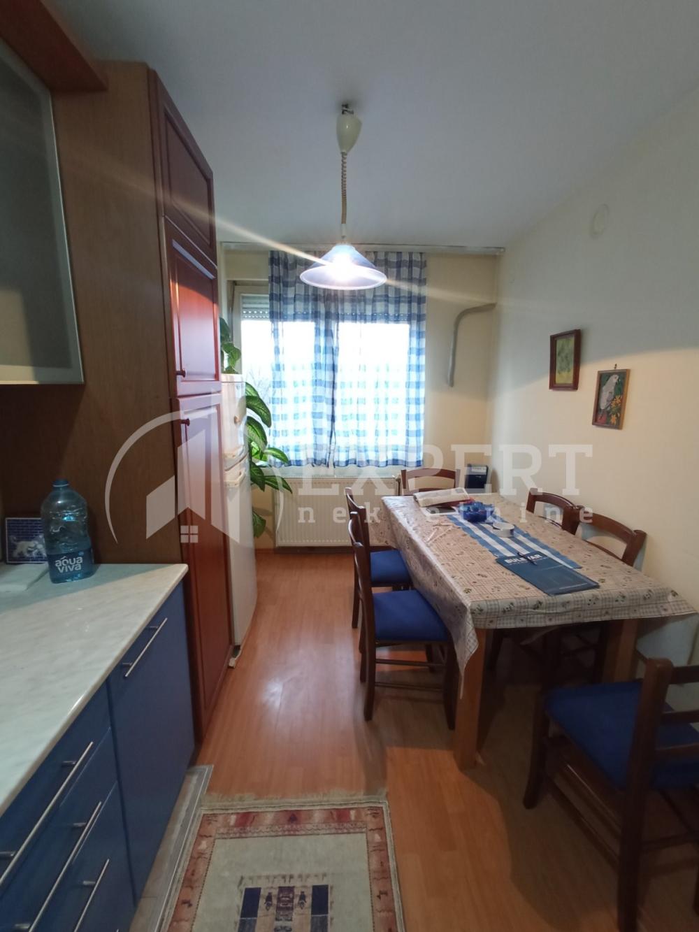 Slika 3 - Radnih brigada, Dvosoban stan za izdavanje, 40m2, 300€