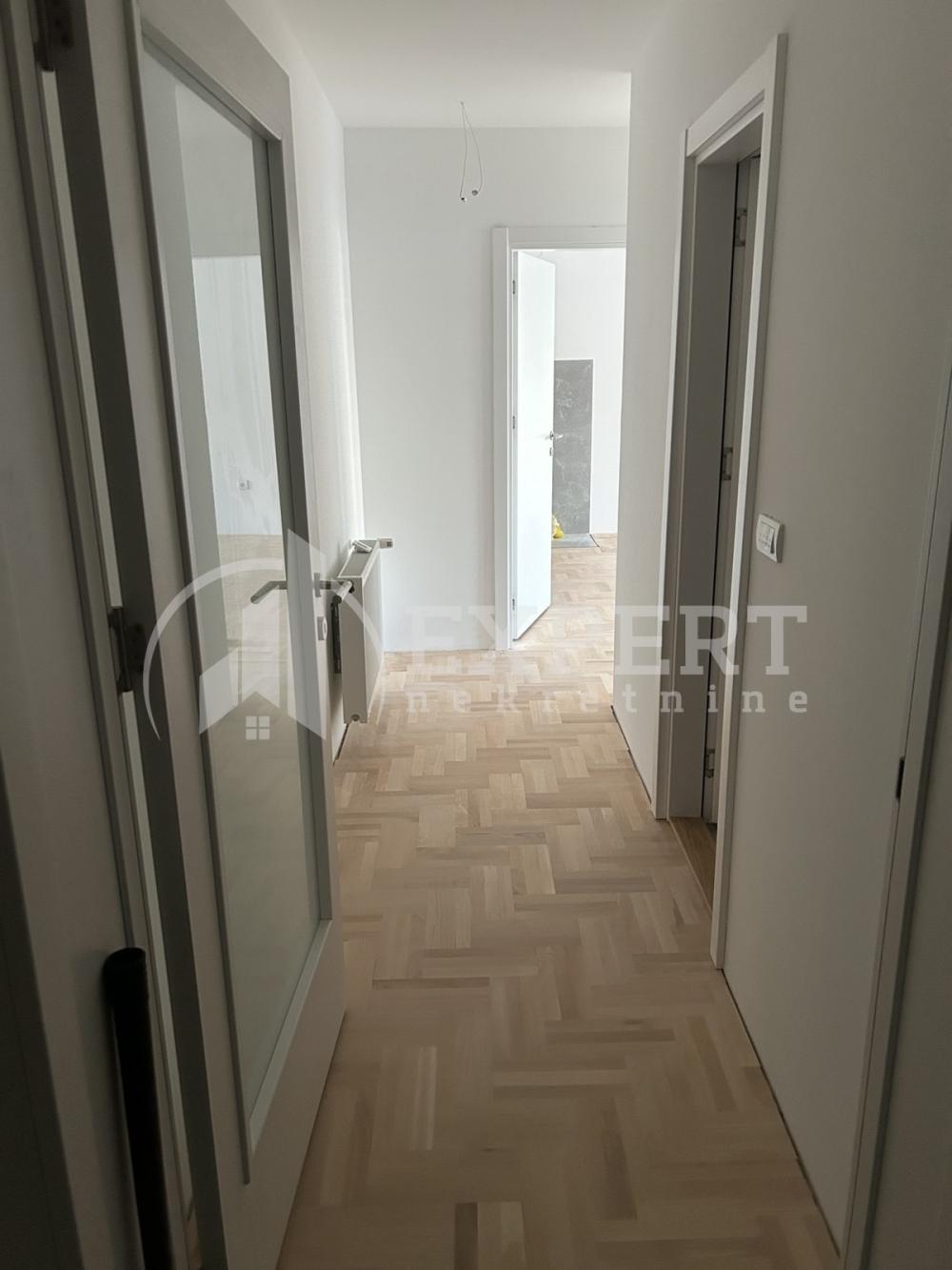 Slika 8 - Cara Dušana, Jednoiposoban stan za izdavanje, 55m2, 500€