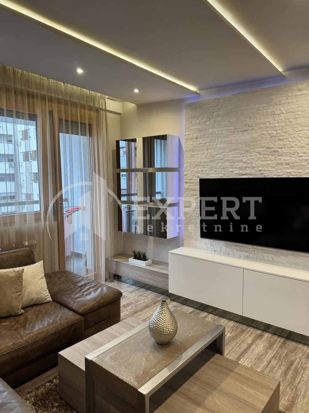 Slika 2 - Cvijićeva, Trosoban stan za izdavanje, 75m2, 700€