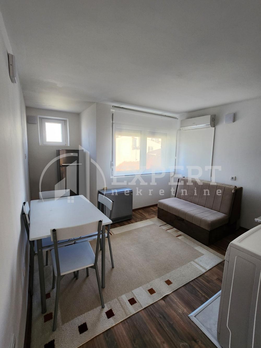 Slika 1 - Svetozara Markovića, Jednoiposoban stan za izdavanje, 35m2, 350€