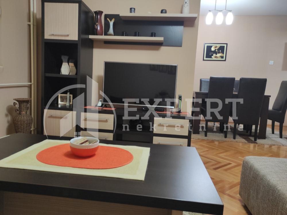 Slika 5 - Vizantijski bulevar, Dvoiposoban stan za izdavanje, 69m2, 400€