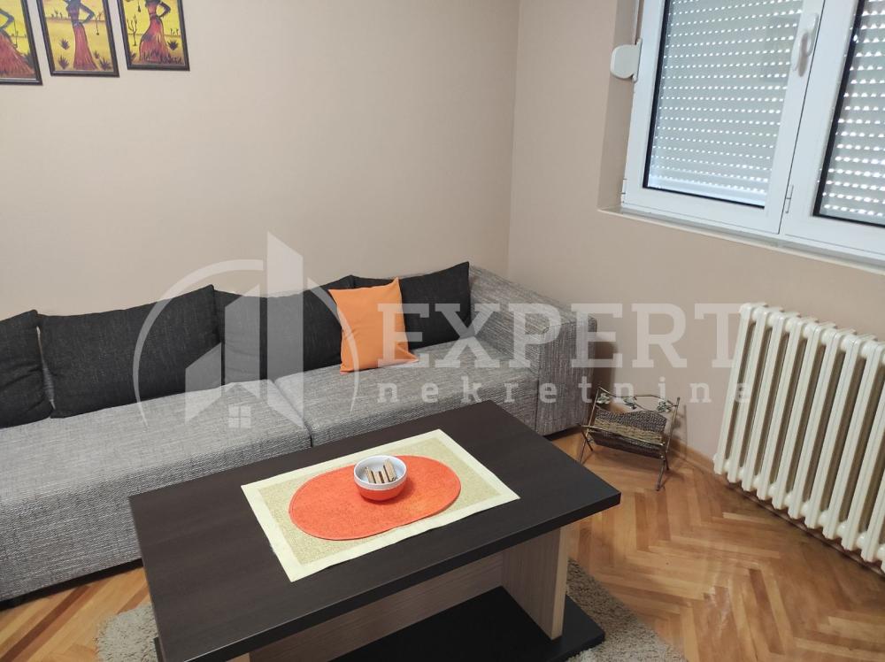 Slika 2 - Vizantijski bulevar, Dvoiposoban stan za izdavanje, 69m2, 400€