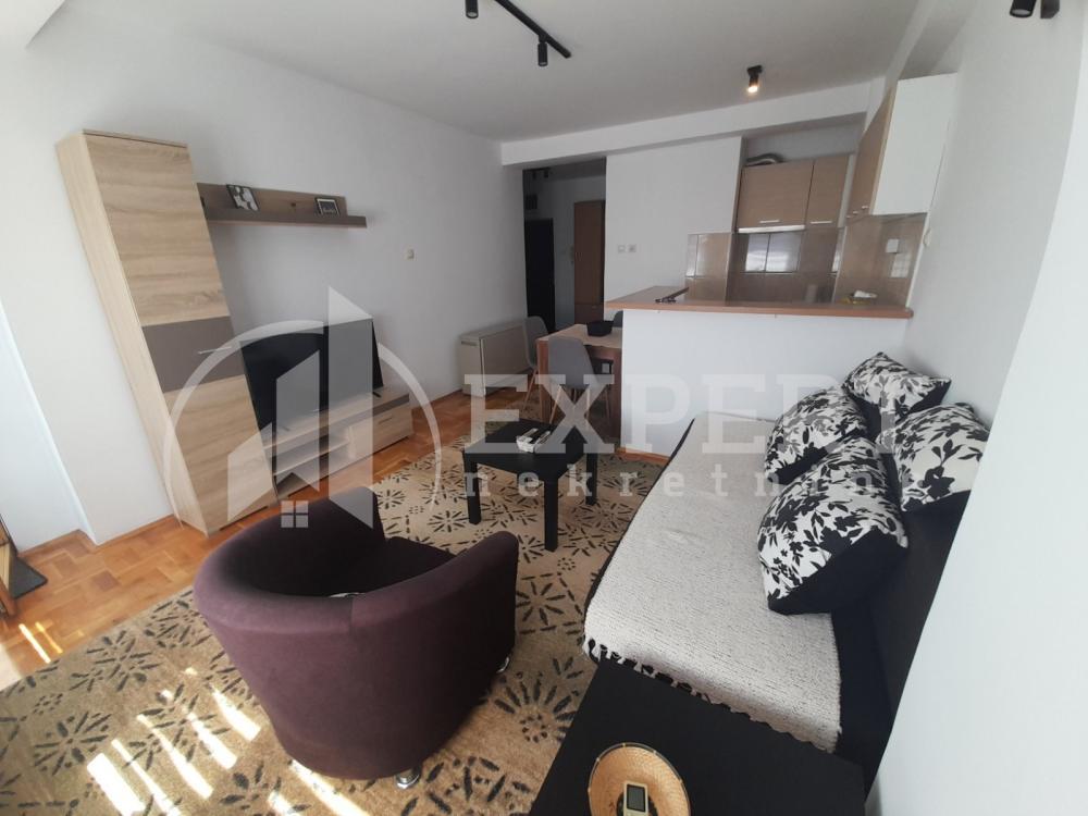 Glavna slika -Generala Tranijea, Jednoiposoban stan za izdavanje, 43m2, 350€