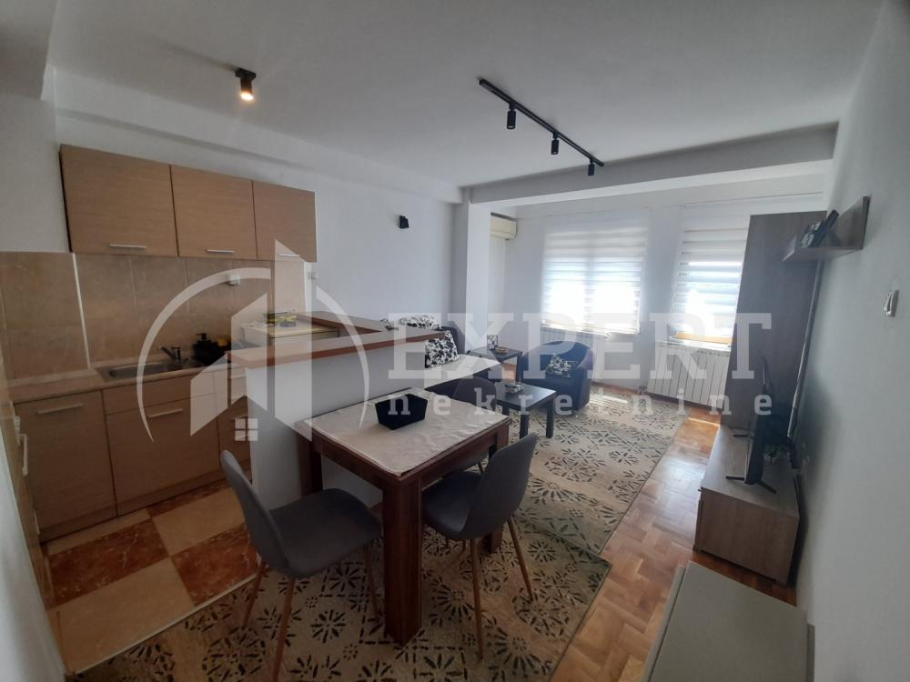 Slika 4 - Generala Tranijea, Jednoiposoban stan za izdavanje, 43m2, 350€