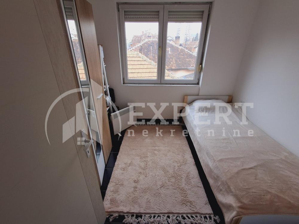 Slika 3 - Vojvode Gojka, Četvorosoban stan za izdavanje, 100m2, 400€