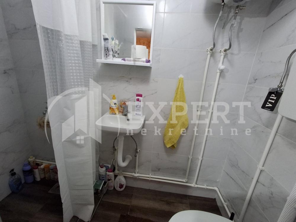 Slika 8 - Vojvode Gojka, Četvorosoban stan za izdavanje, 100m2, 400€