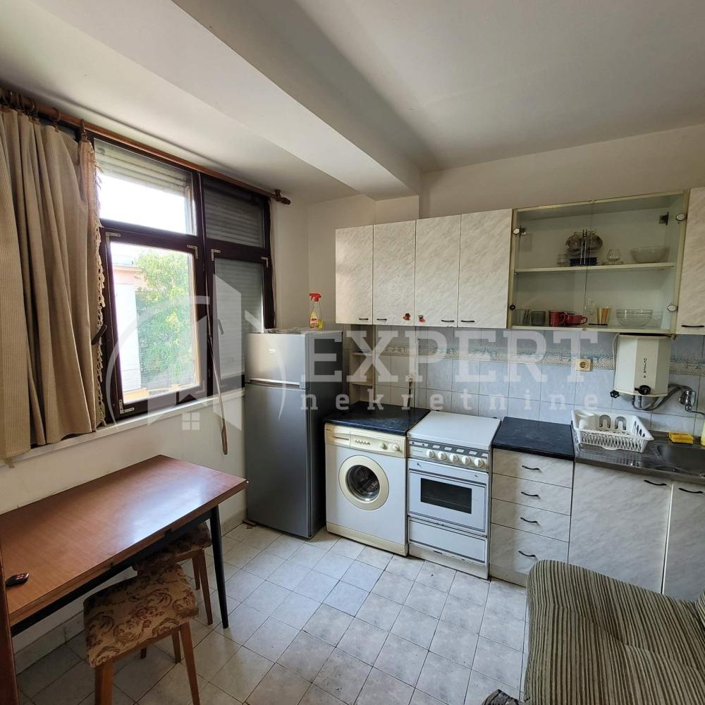 Slika 10 - Generala Milojka Lešjanina, Jednosoban stan za izdavanje, 33m2, 250€