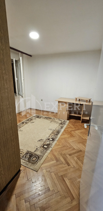 Slika 4 - Stevana Sremca, Trosoban stan za izdavanje, 85m2, 320€