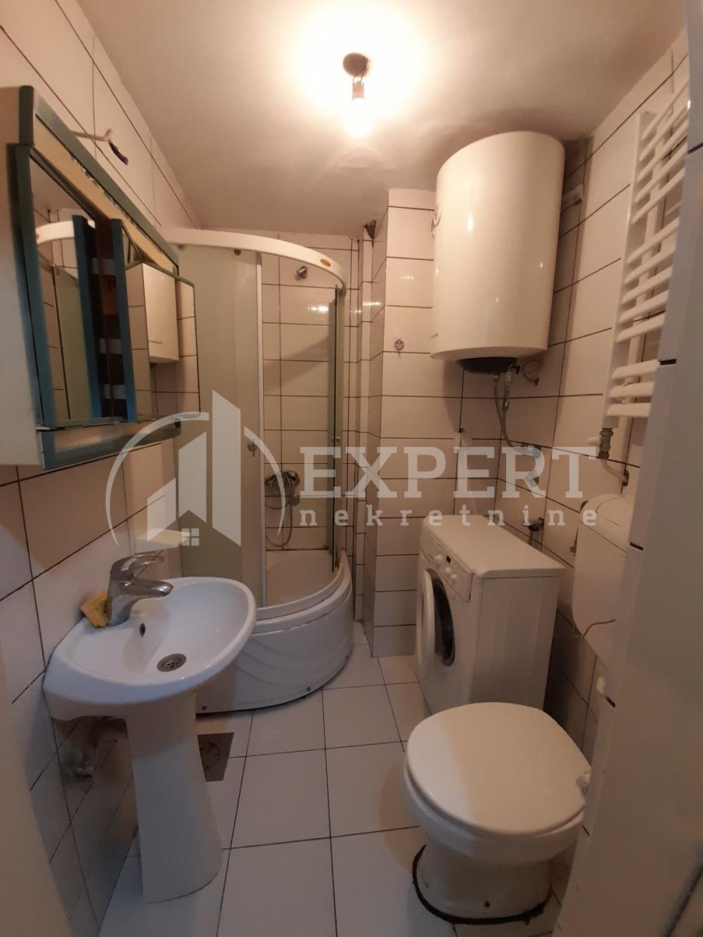 Slika 6 - Marije Bursać, Jednoiposoban stan za izdavanje, 32m2, 250€