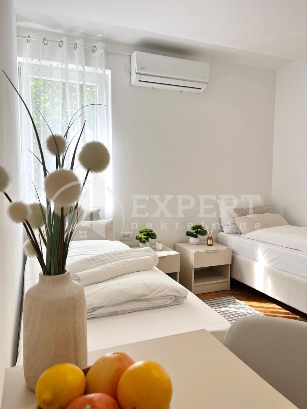 Slika 2 - Bulevar svetog cara, Četvorosoban stan na prodaju, 132m2, 118.800€