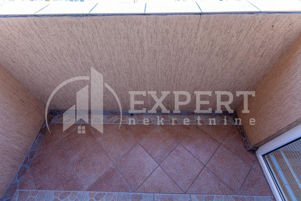 Slika 4 - Cara Dušana, Dvoiposoban stan na prodaju, 68m2, 119.700€