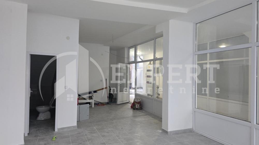 Slika 2 - Obilićev venac,  Lokal za izdavanje, 38m2, 400€