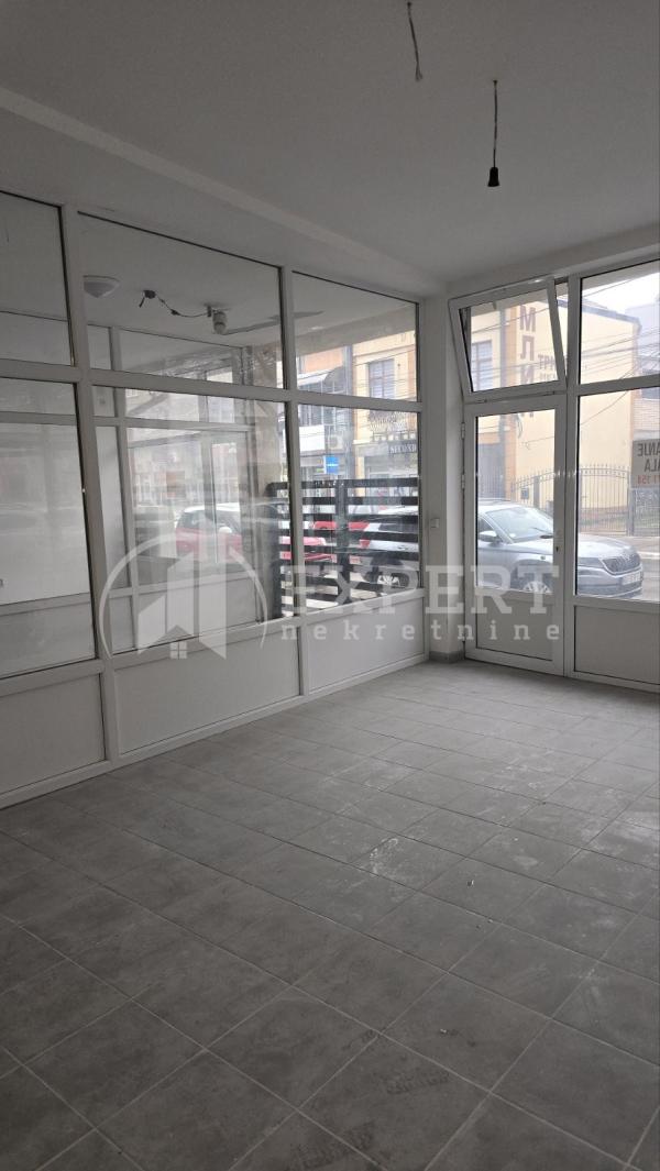 Slika 3 - Obilićev venac,  Lokal za izdavanje, 38m2, 400€