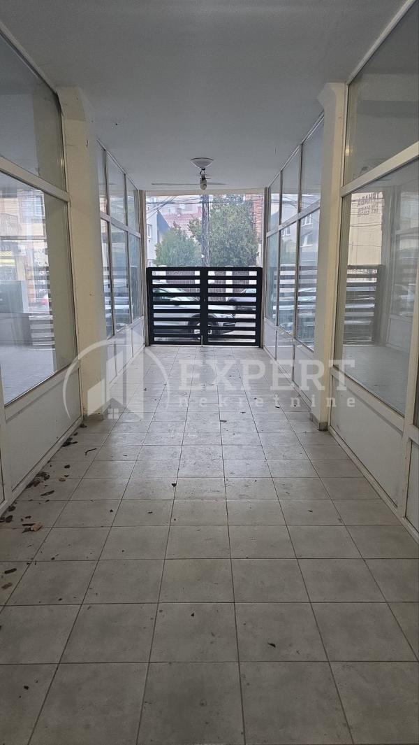 Slika 5 - Obilićev venac,  Lokal za izdavanje, 38m2, 400€