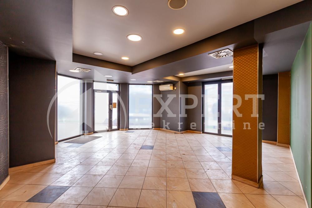 Glavna slika -Mokranjčeva,  Lokal na prodaju, 143m2, 262.000€