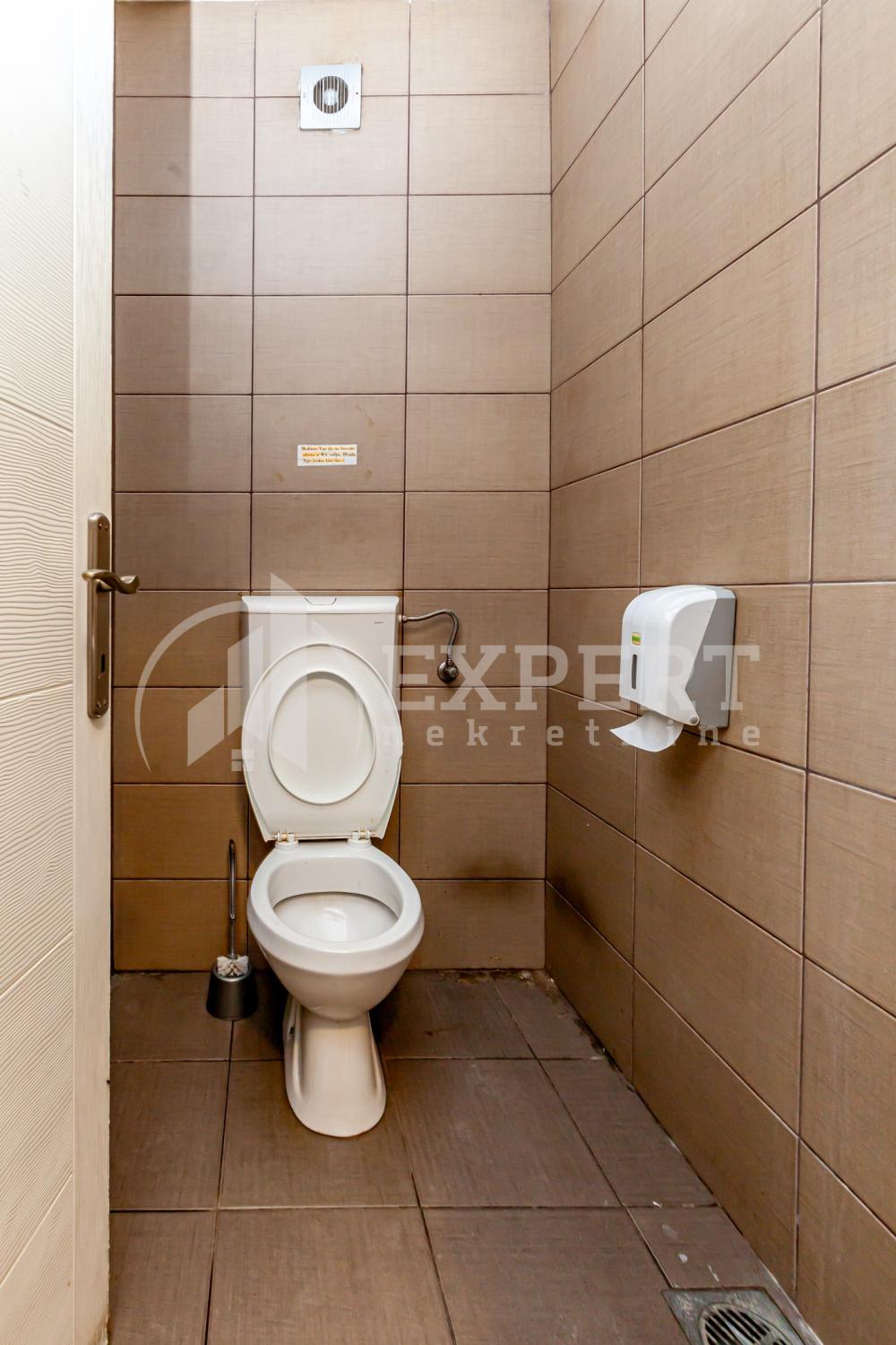 Slika 11 - Mokranjčeva,  Lokal na prodaju, 143m2, 262.000€