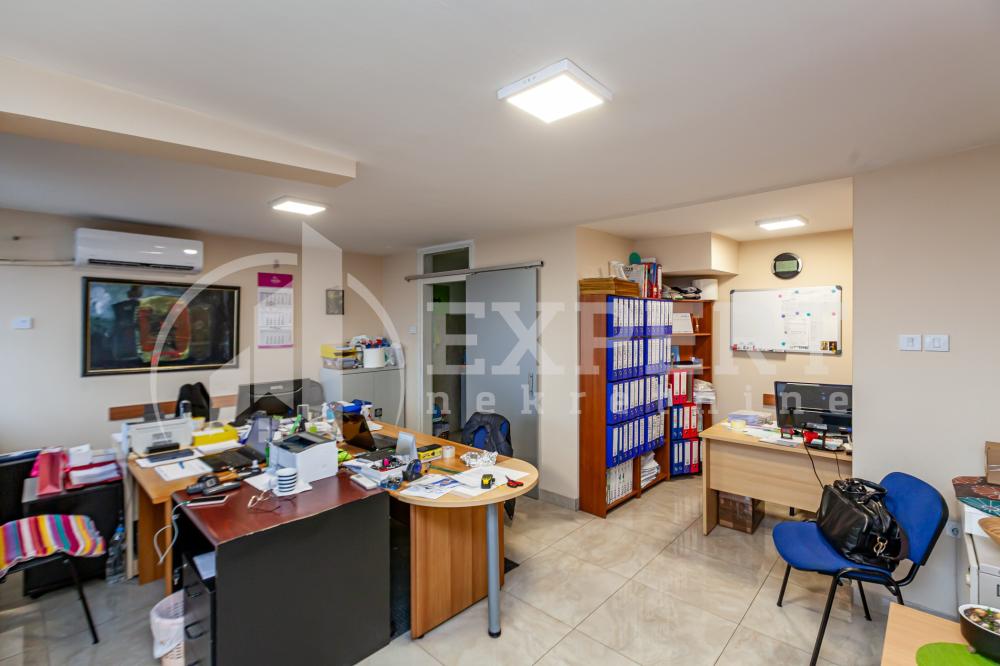 Slika 1 - Vojvode Putnika,  Lokal na prodaju, 400m2, 395.000€