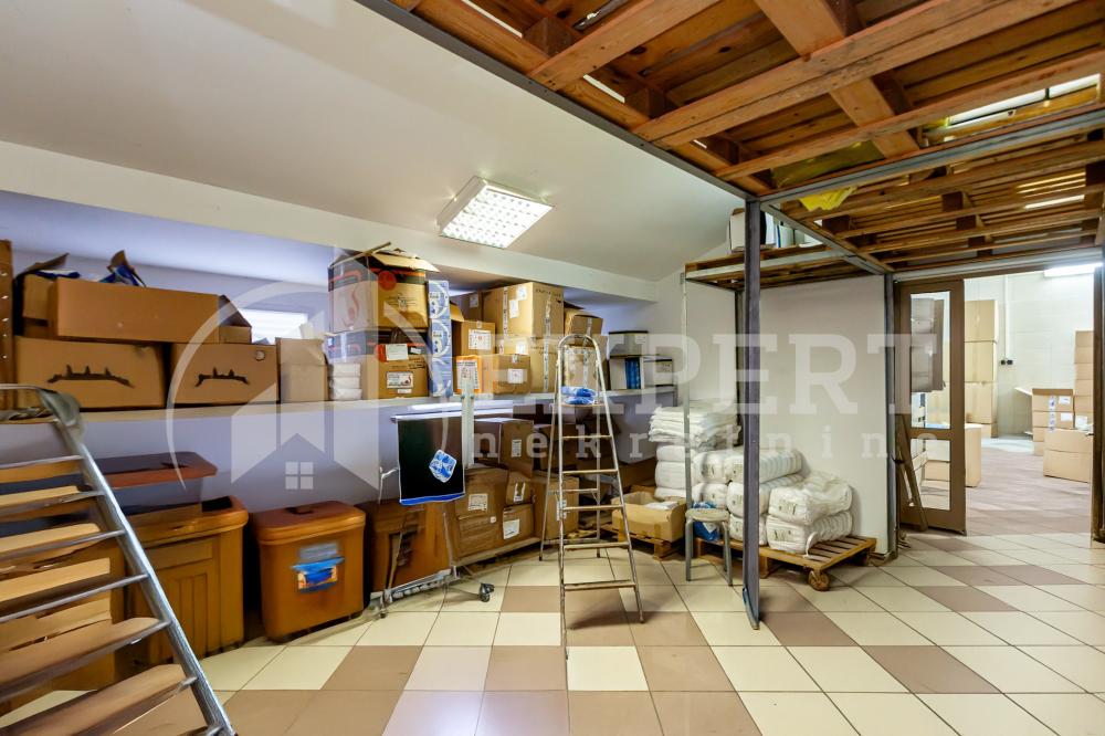 Slika 4 - Vojvode Putnika,  Lokal na prodaju, 400m2, 395.000€