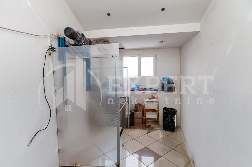 Slika 6 - Vojvode Putnika,  Lokal na prodaju, 400m2, 395.000€