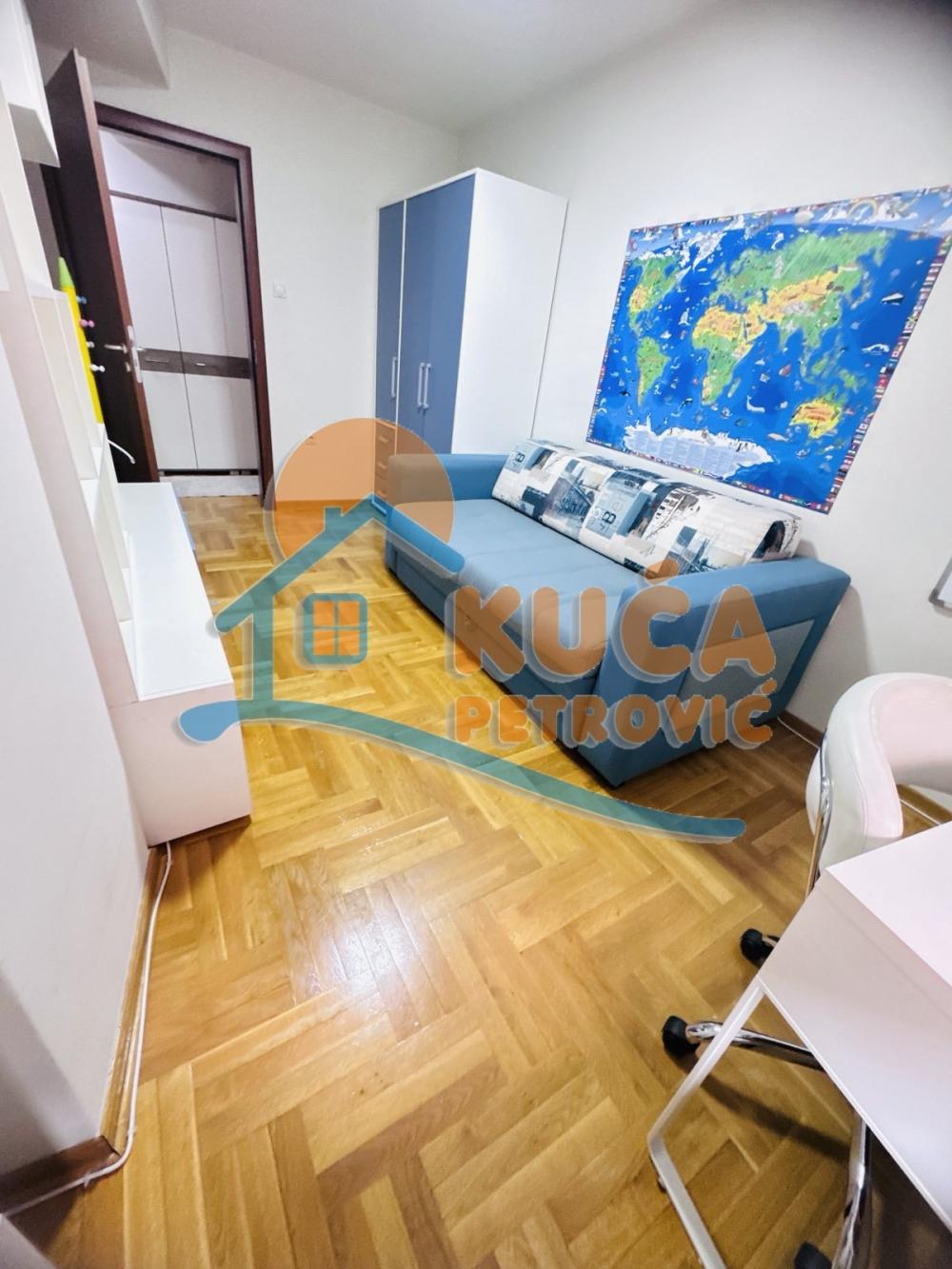 Slika 11 - Stevana Nemanje, Trosoban stan za izdavanje, 64m2, 600€