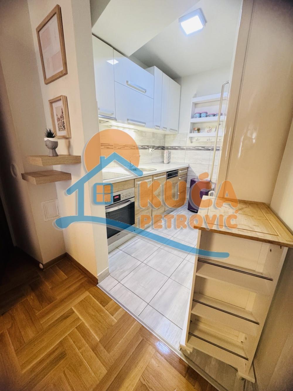 Slika 7 - Stevana Nemanje, Trosoban stan za izdavanje, 64m2, 600€