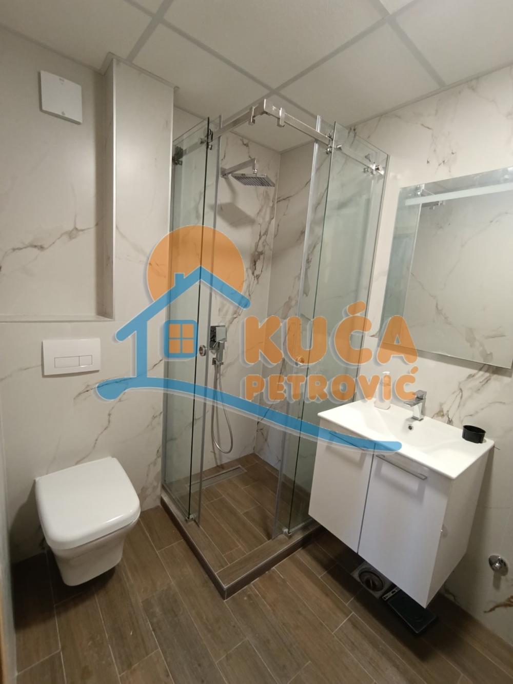 Slika 5 - Cara Dušana, Jednoiposoban stan za izdavanje, 33m2, 450€