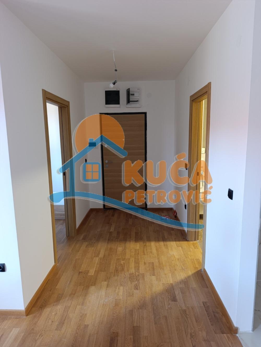 Slika 3 - Cara Dušana, Jednoiposoban stan za izdavanje, 33m2, 450€