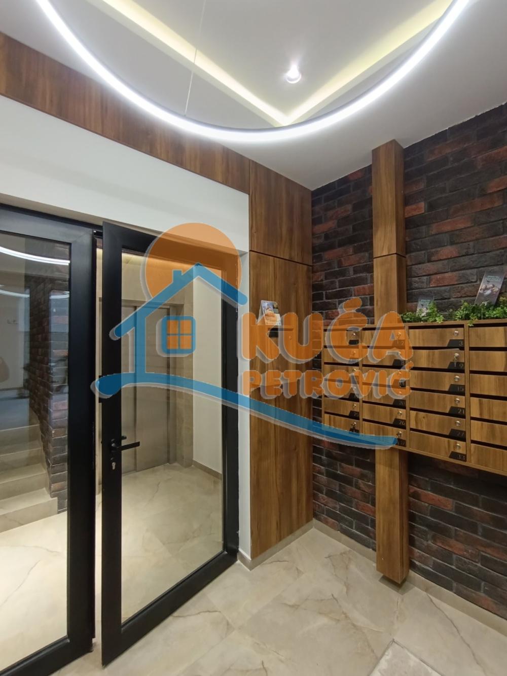 Slika 10 - Cara Dušana, Jednoiposoban stan za izdavanje, 33m2, 450€